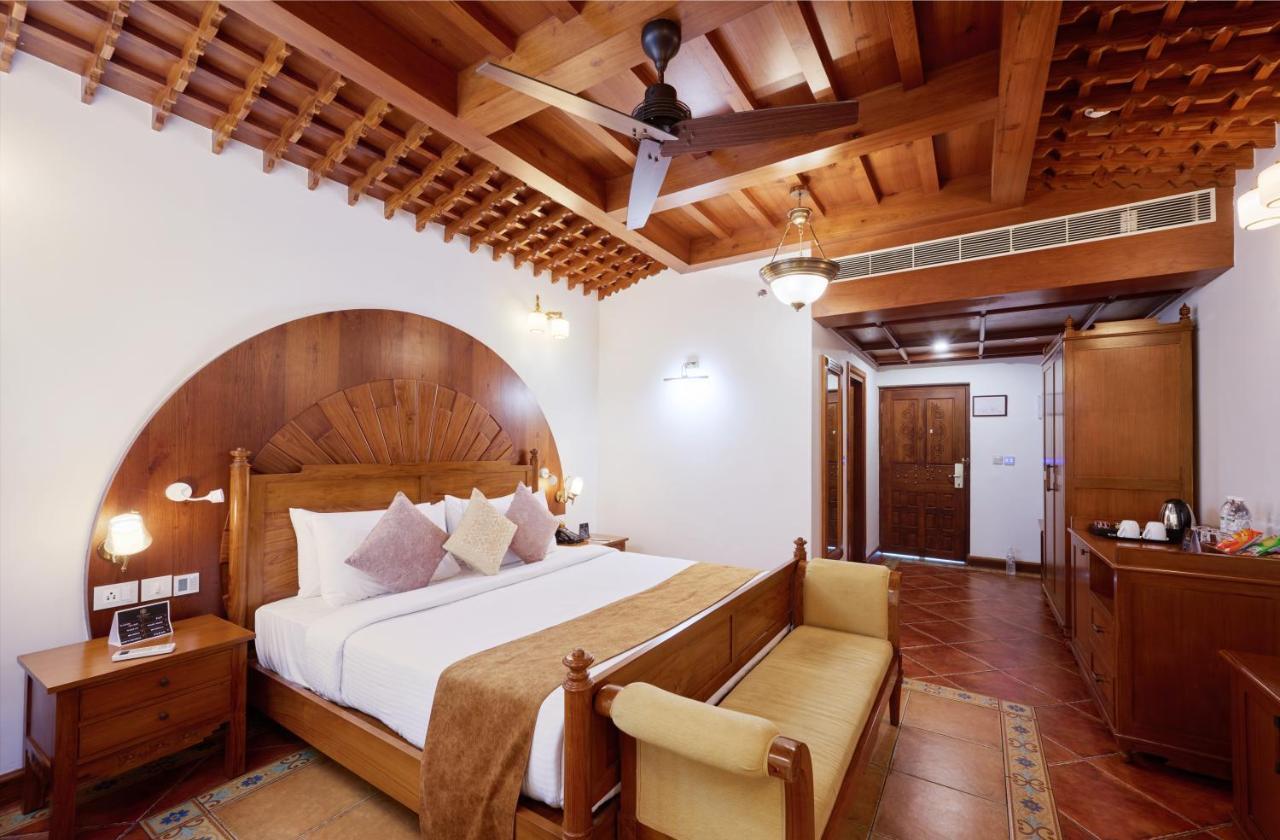 Gokulam Grand Resort & Spa, Kumarakom Exterior foto