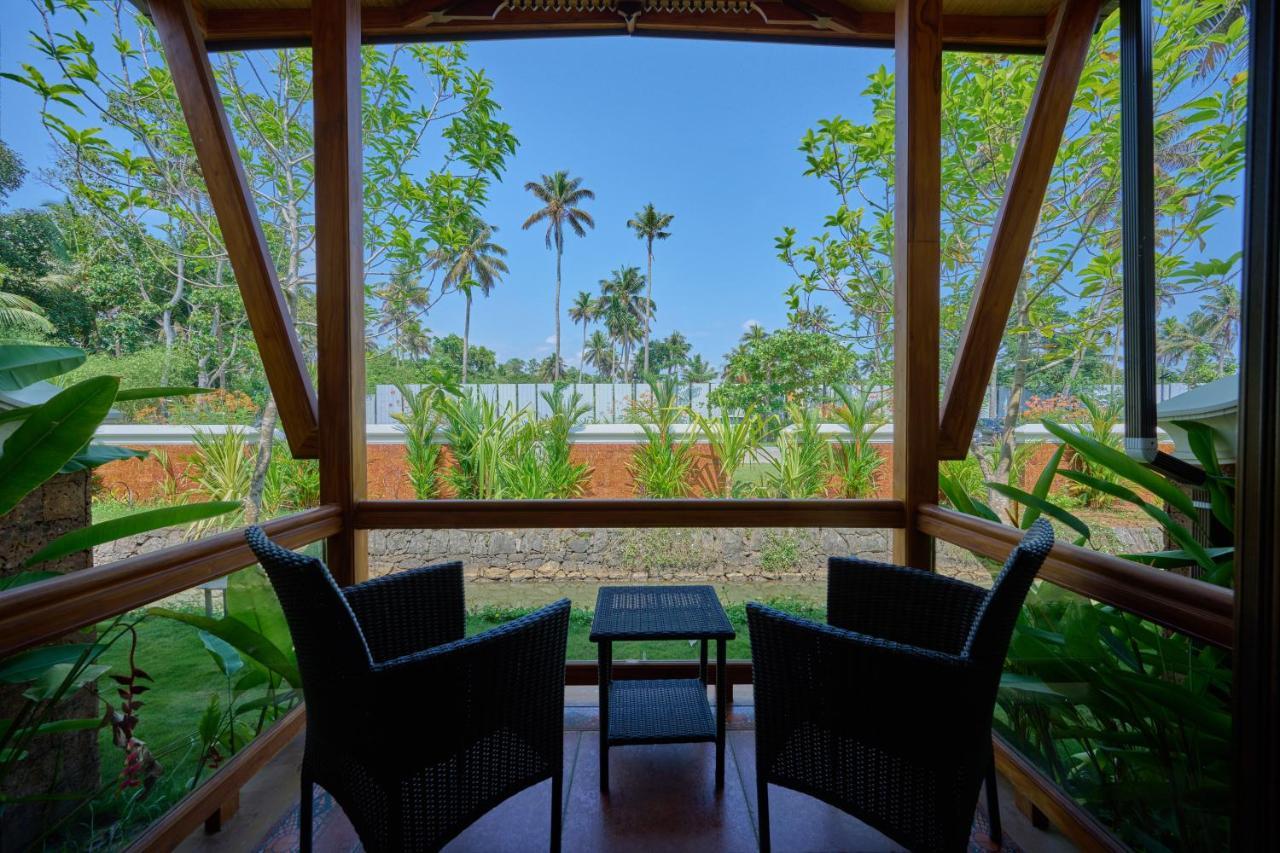 Gokulam Grand Resort & Spa, Kumarakom Exterior foto