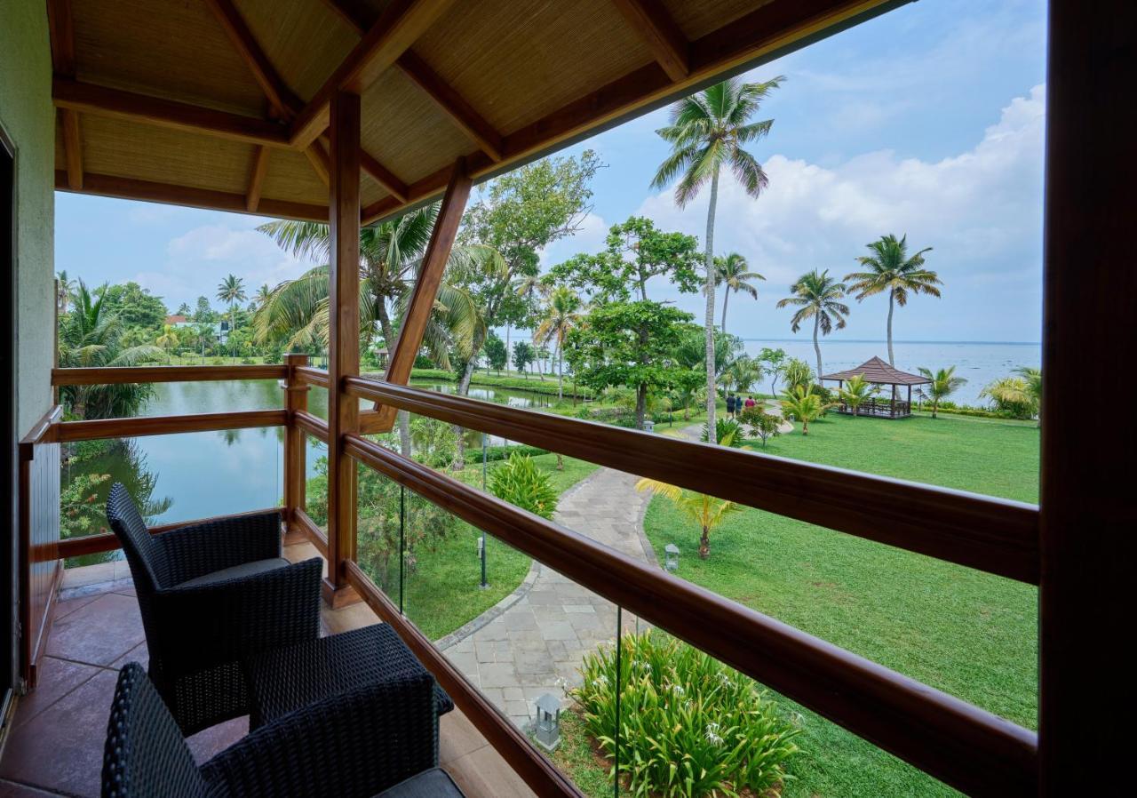 Gokulam Grand Resort & Spa, Kumarakom Exterior foto