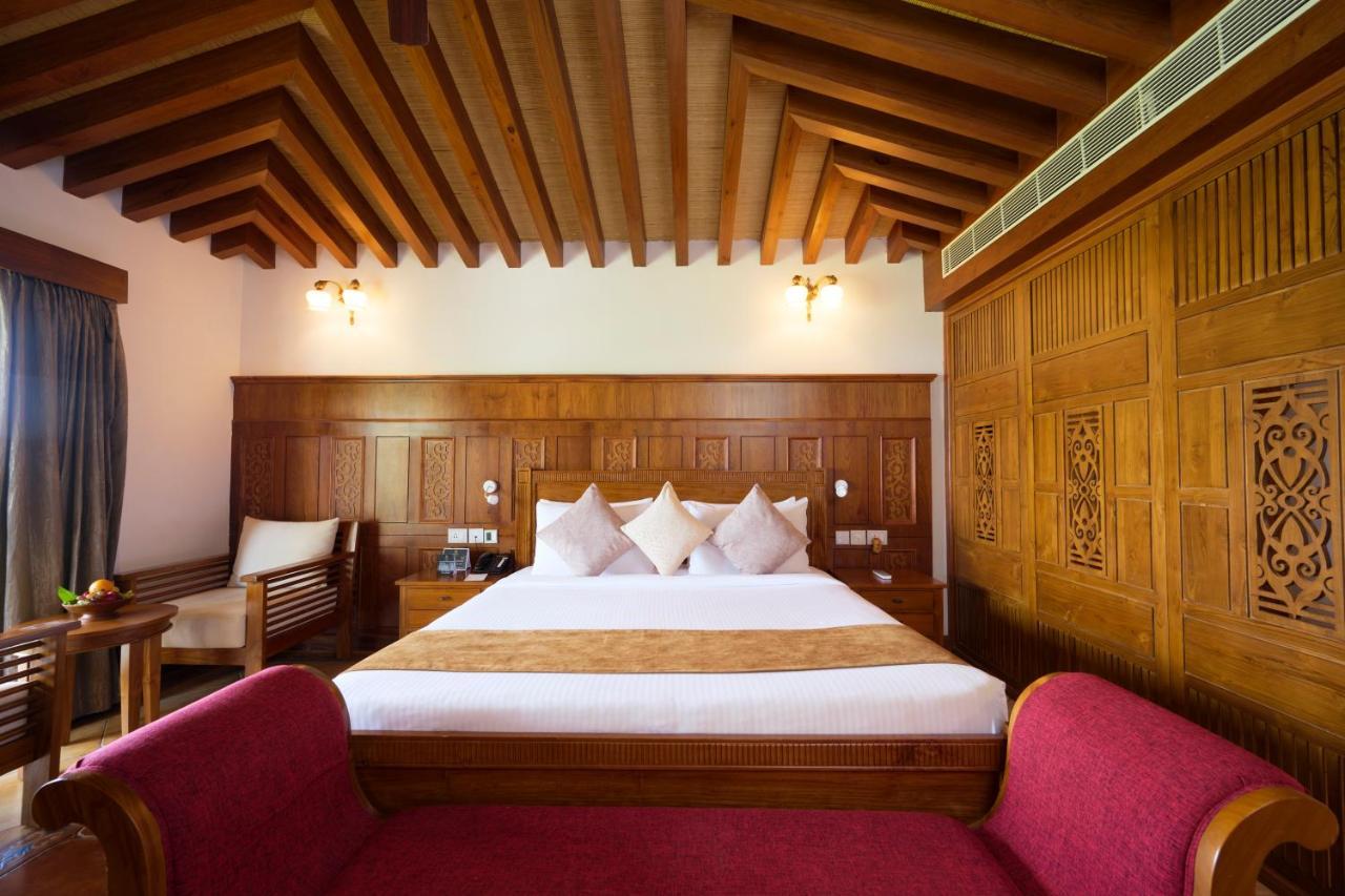 Gokulam Grand Resort & Spa, Kumarakom Exterior foto