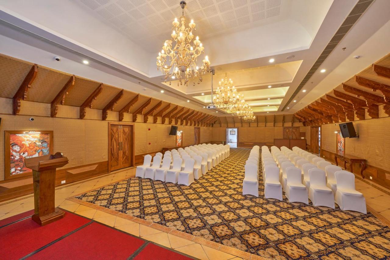 Gokulam Grand Resort & Spa, Kumarakom Exterior foto